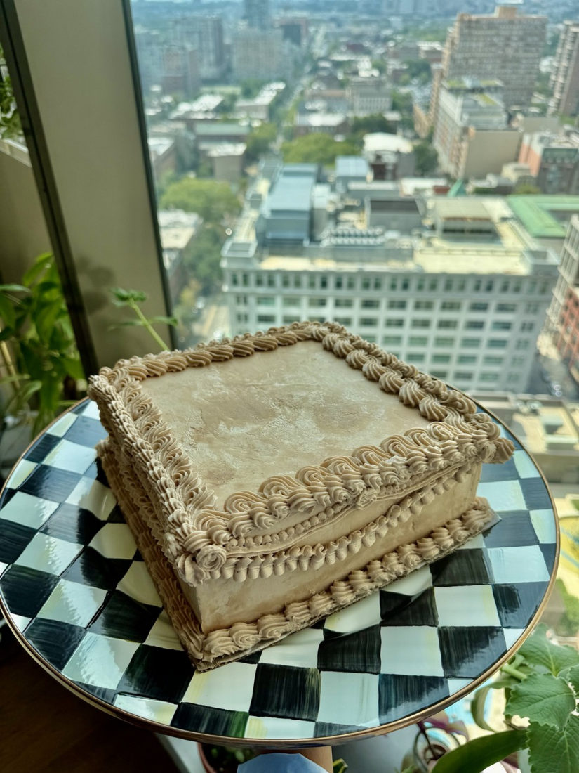 Vintage Piped Cake